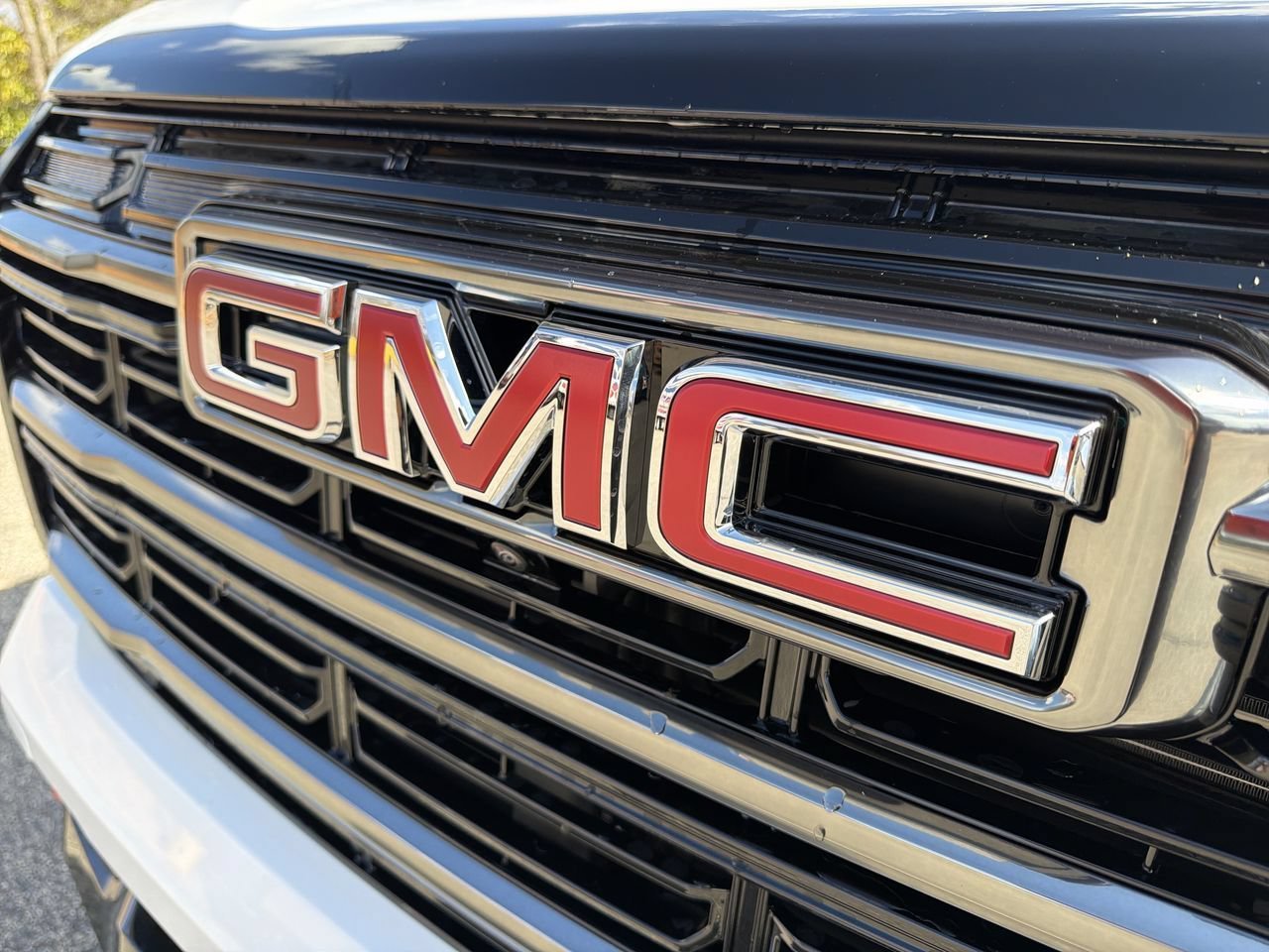 Used 2026 Summit White GMC AT4 image 26