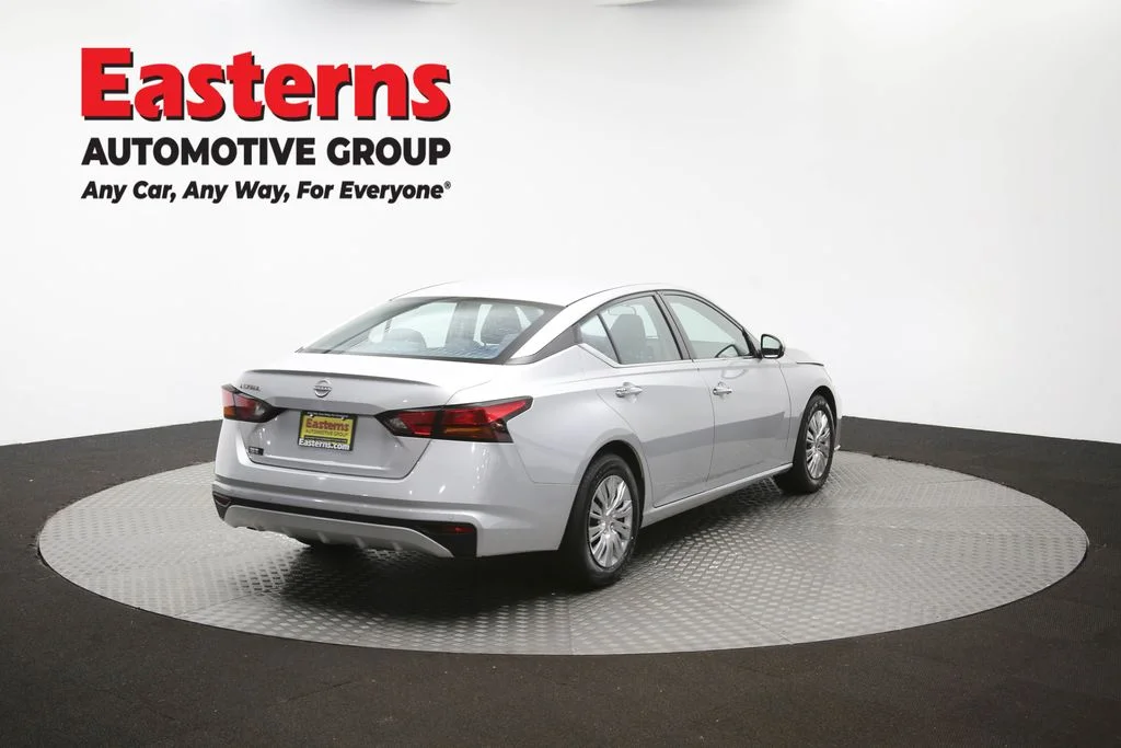 Used 2023 Silver Nissan 2.5 S image 38