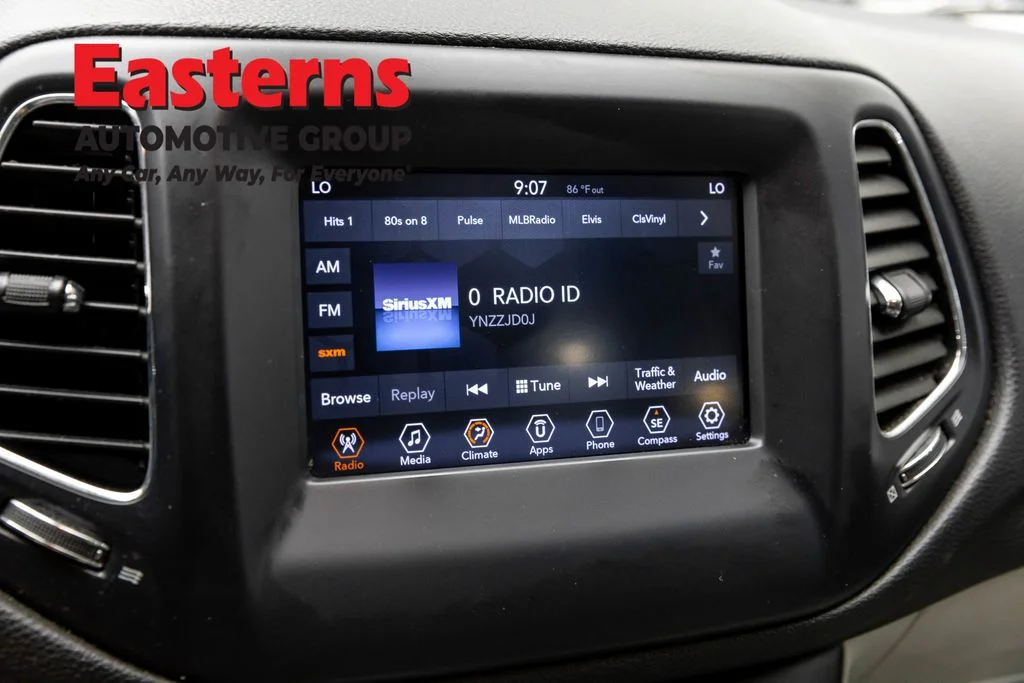Used 2021 Green Jeep Latitude image 19