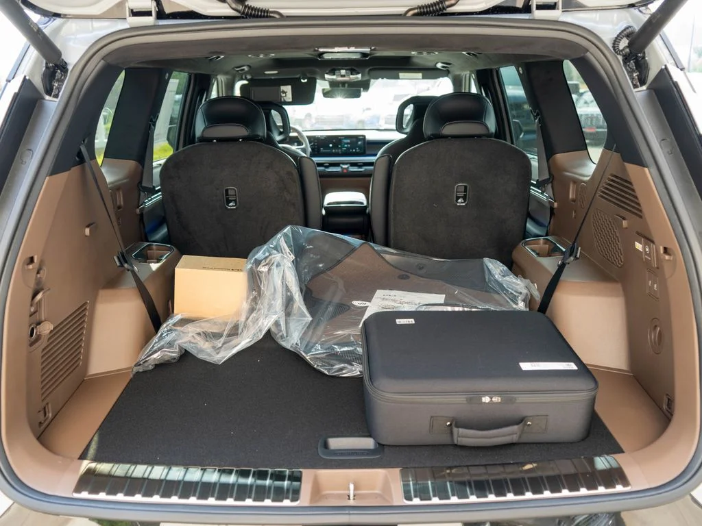 New 2026 Wolf Gray / Black Roof Kia GT-Line AWD image 36
