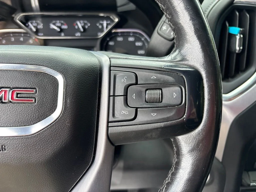 Used 2020 Black GMC Elevation image 22