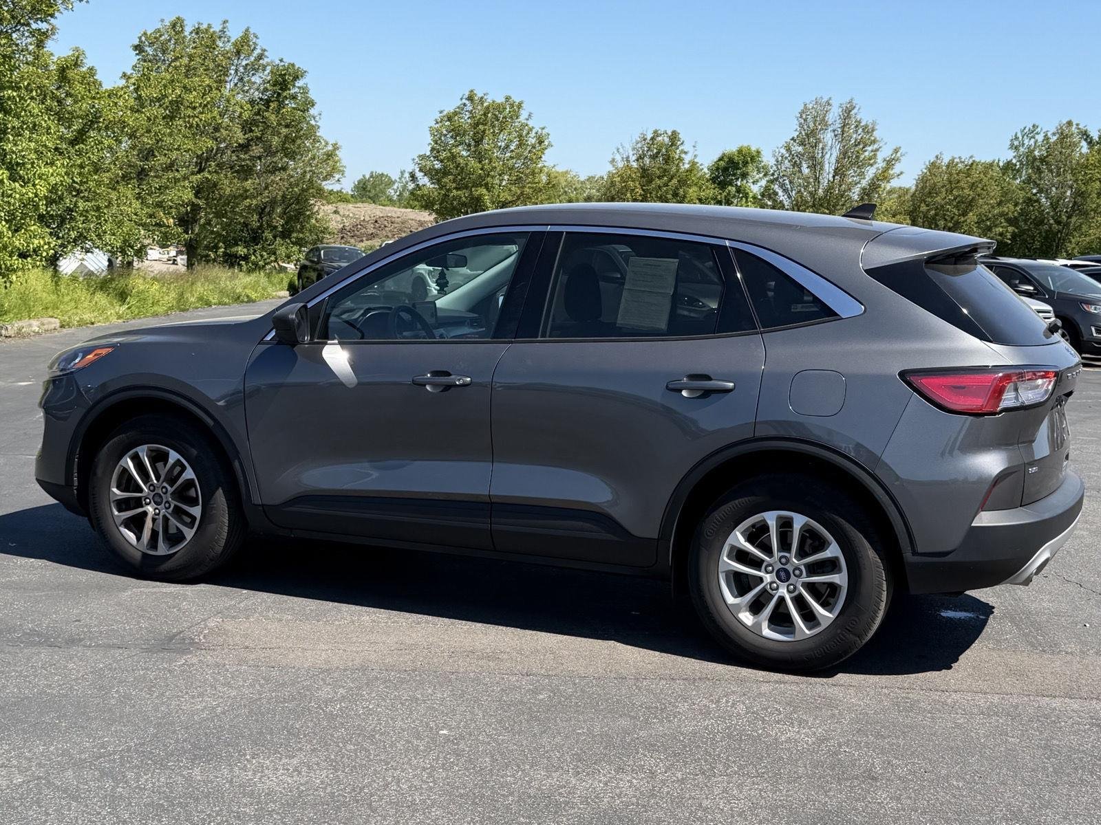 Used 2022 Carbonized Gray Ford SE image 6