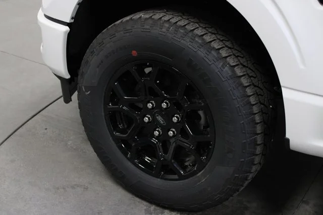 New 2026 Oxford White Ford XLT image 33
