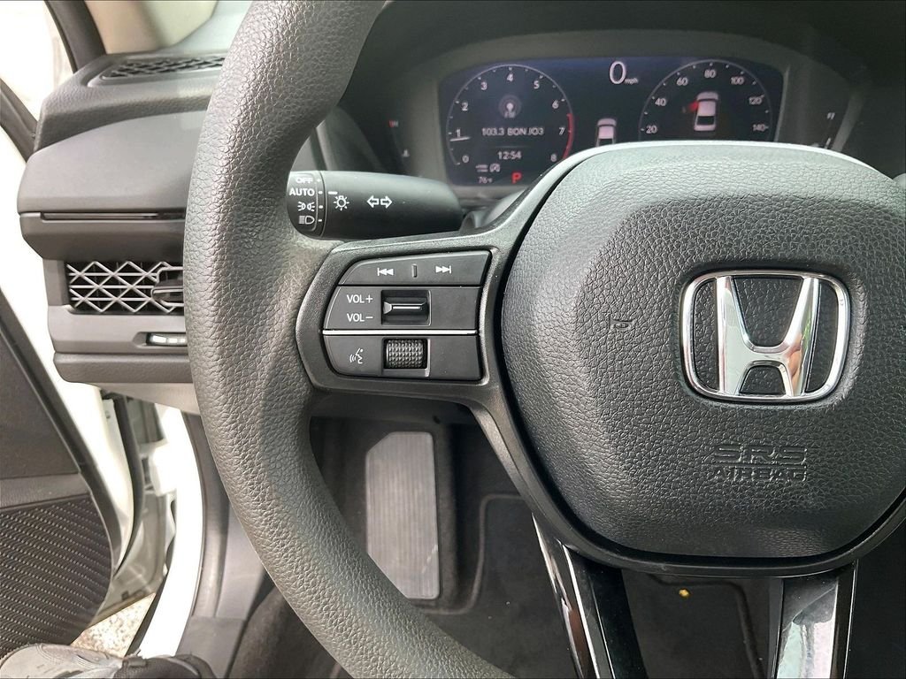 Used 2024 White Honda LX image 22