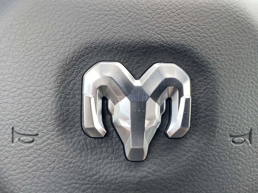 New 2026 Granite Crystal Metallic Clearcoat RAM Big Horn/Lone Star image 54