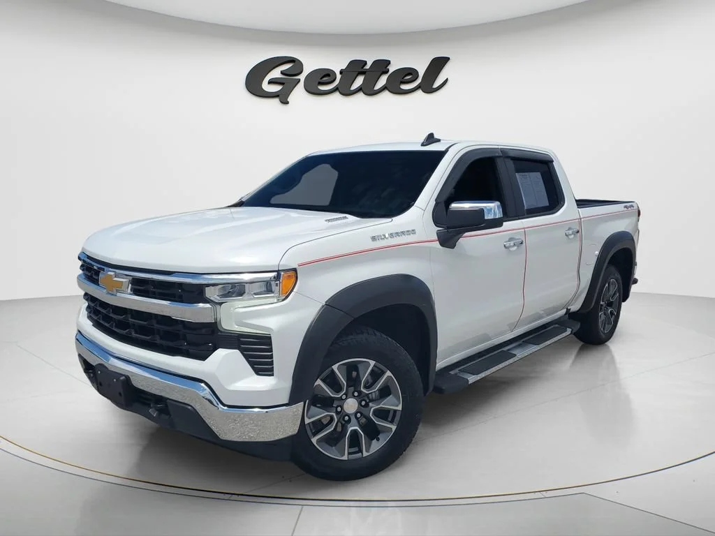 Used 2025 Summit White Chevrolet LT (2FL) image 1