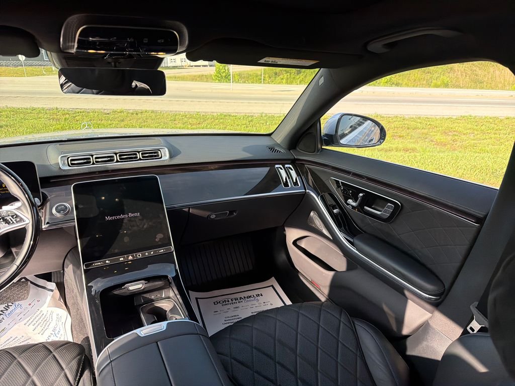 Used 2021 Silver Mercedes-Benz S 580 image 12