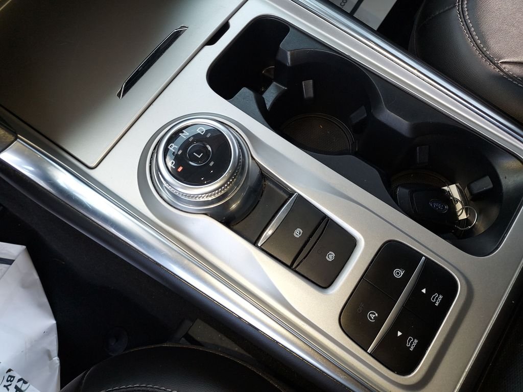 Used 2024 Black Ford XLT image 25