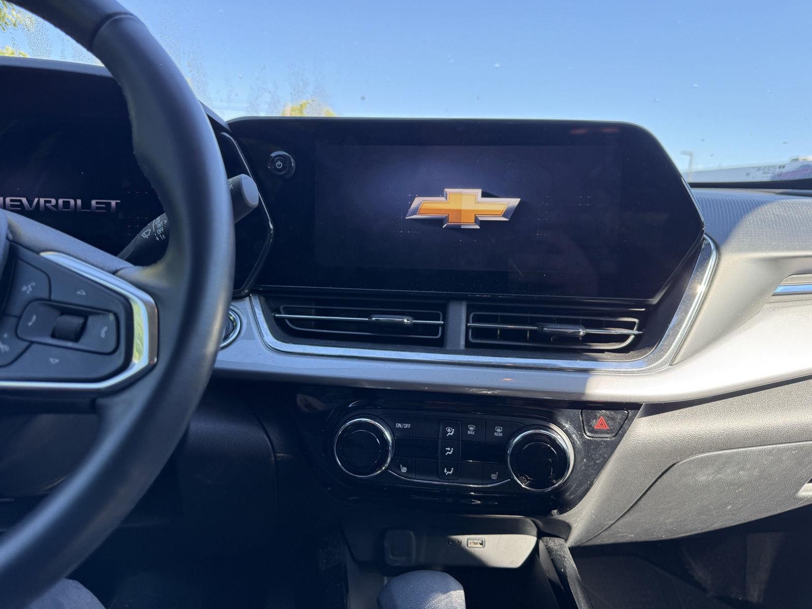 Used 2024 Blue Glow Metallic Chevrolet LT image 5