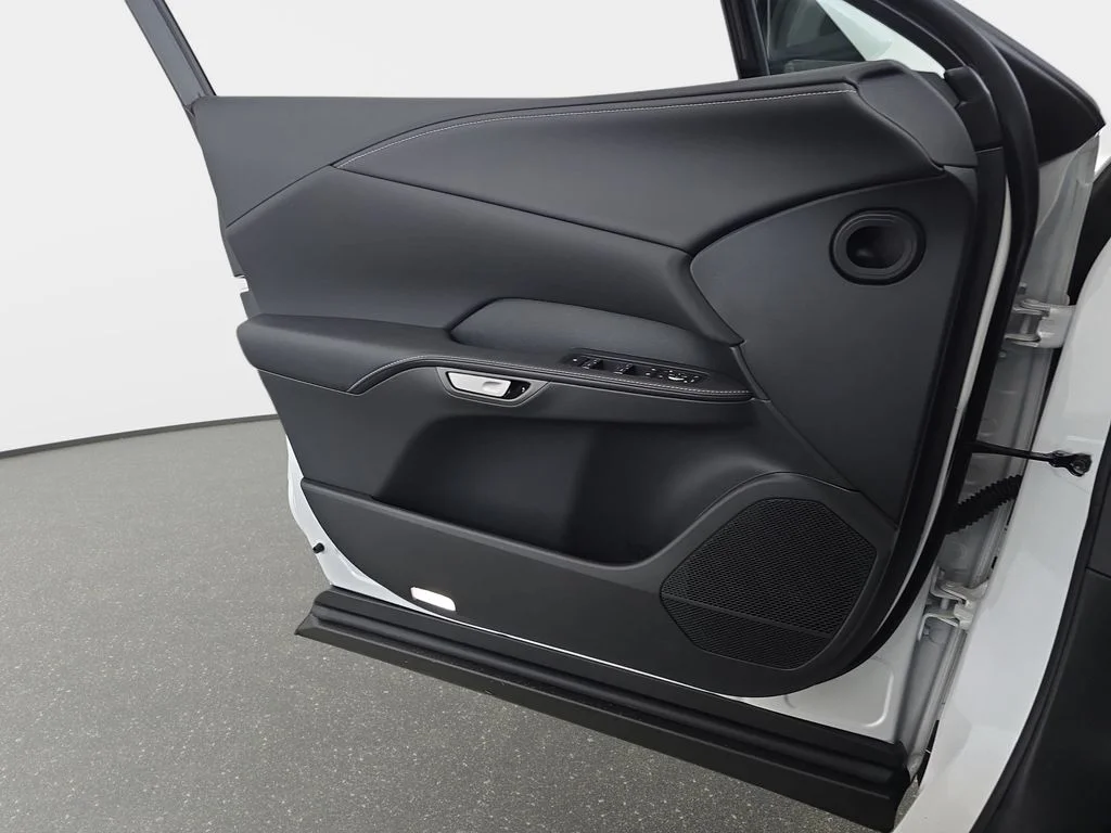 New 2026 Eminent White Pearl Lexus AWD image 25