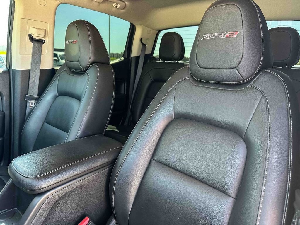 Used 2019 Silver Chevrolet ZR2 image 14