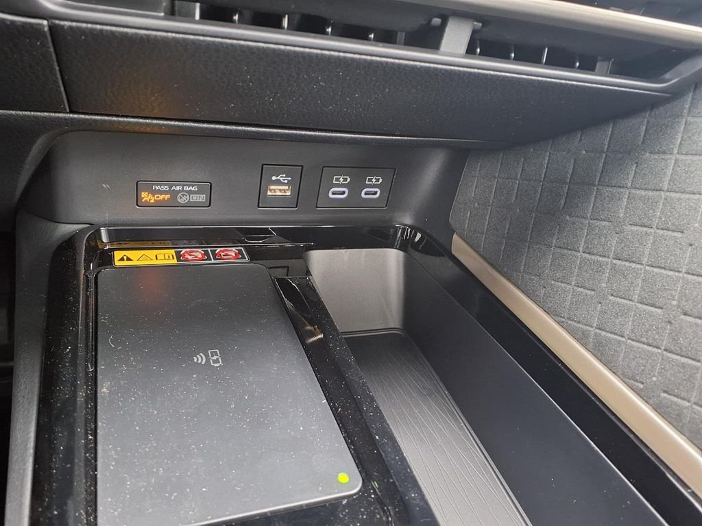 2026 Toyota Camry XLE - Photo 13