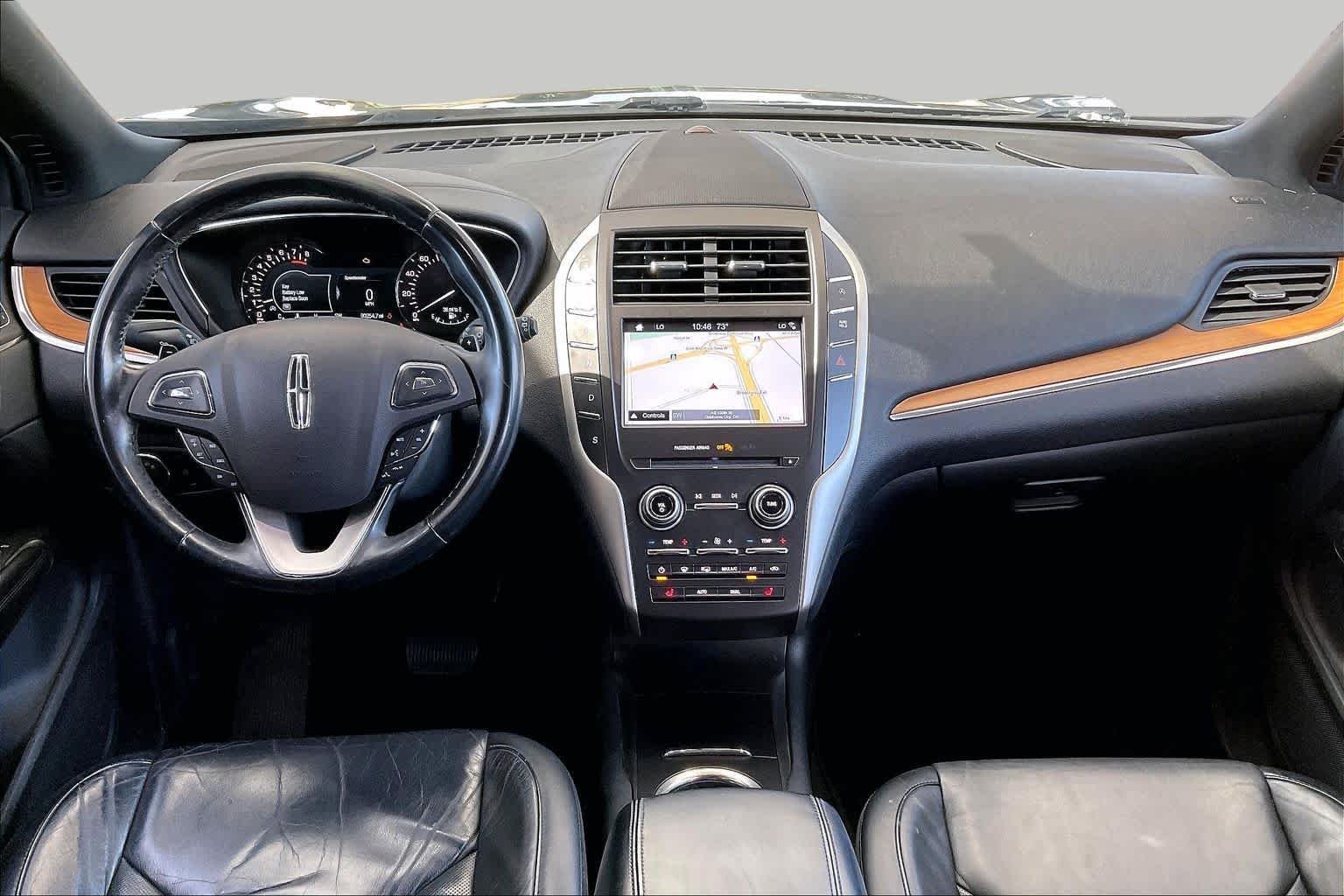Used 2017 Black Velvet Lincoln Select image 14