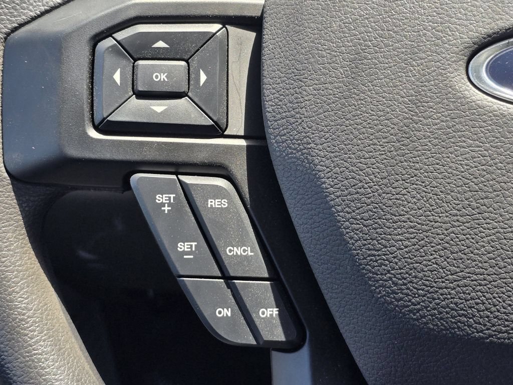 New 2025 Oxford White Ford Base image 32