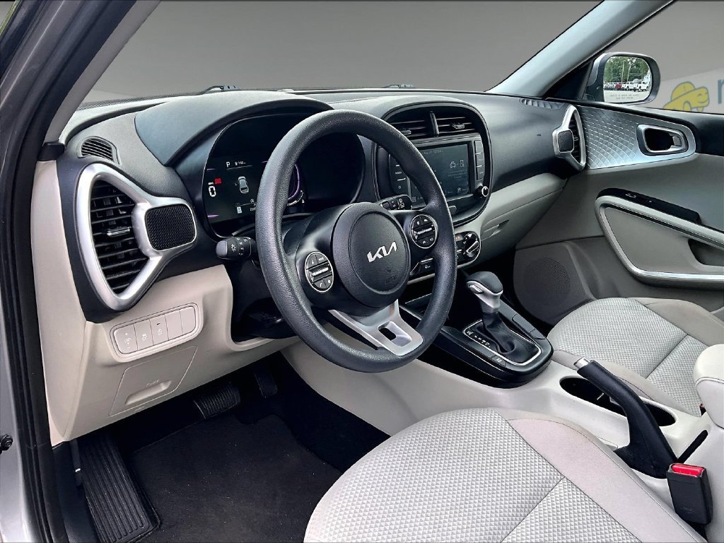 Used 2025 Gray Kia LX image 8