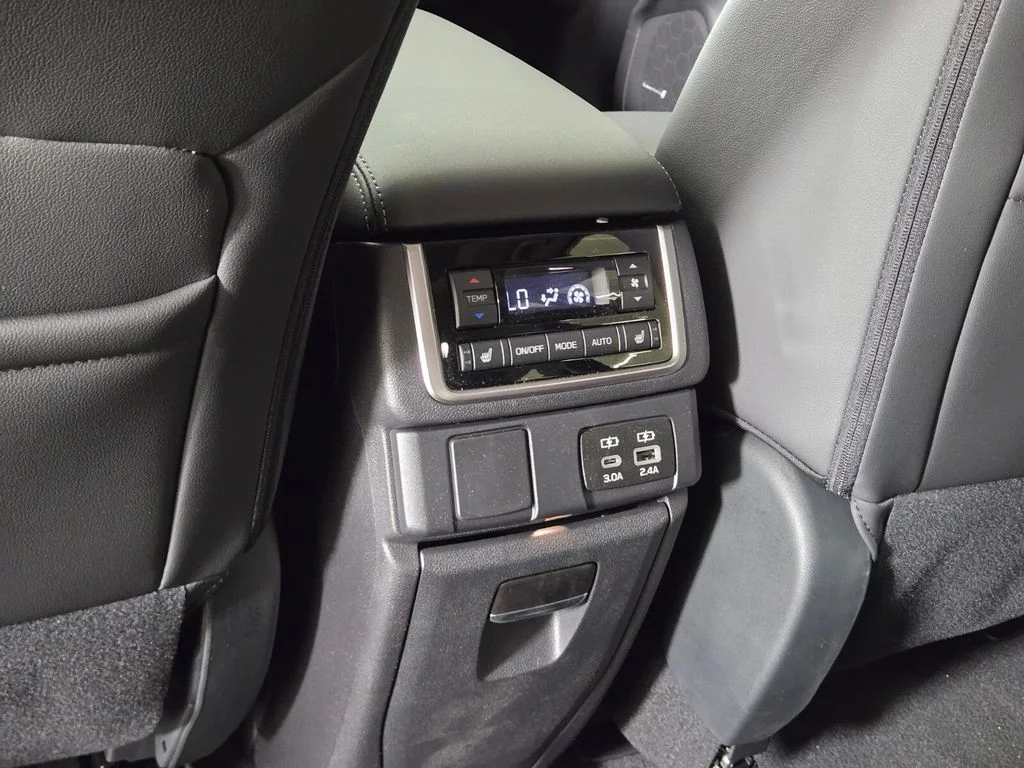 New 2026 MAGNETITE GRAY METALLIC Subaru Limited 7-Passenger image 11
