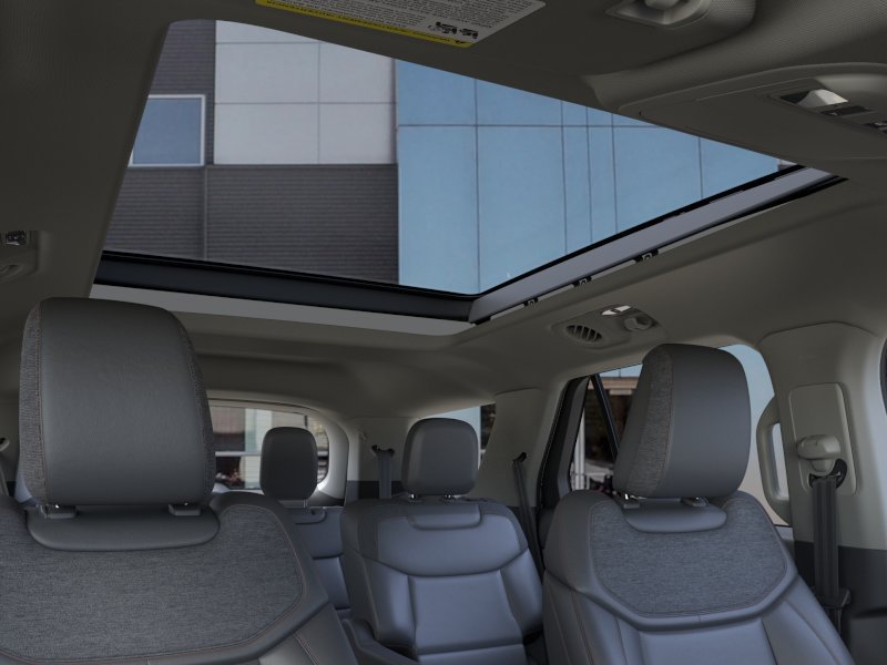 New 2026 Star White Metallic Tri-Coat Ford Active image 22