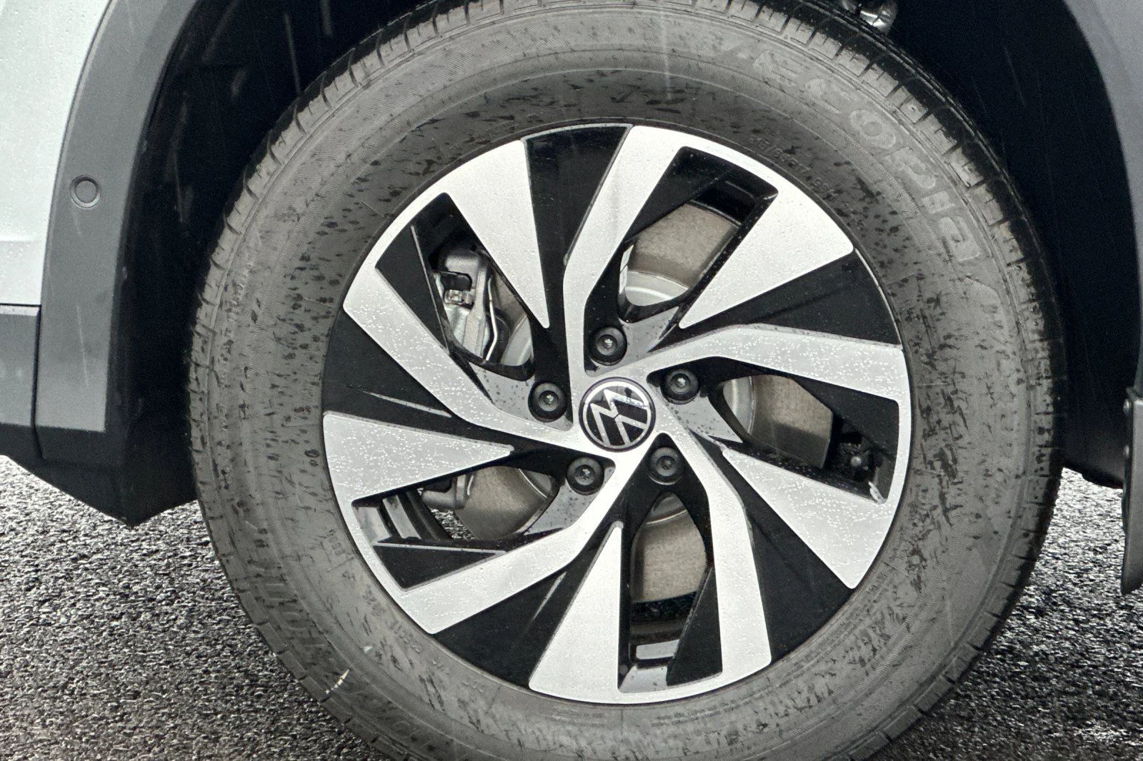 2026 Volkswagen Tiguan S - Photo 23