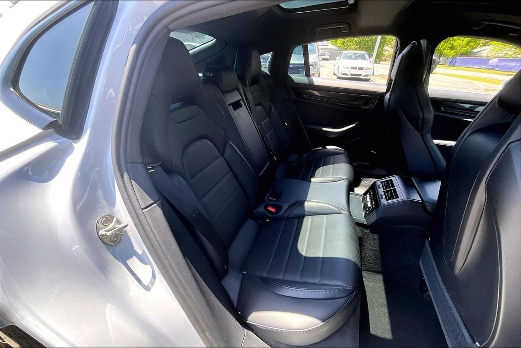 Used 2025  Porsche 4 image 22