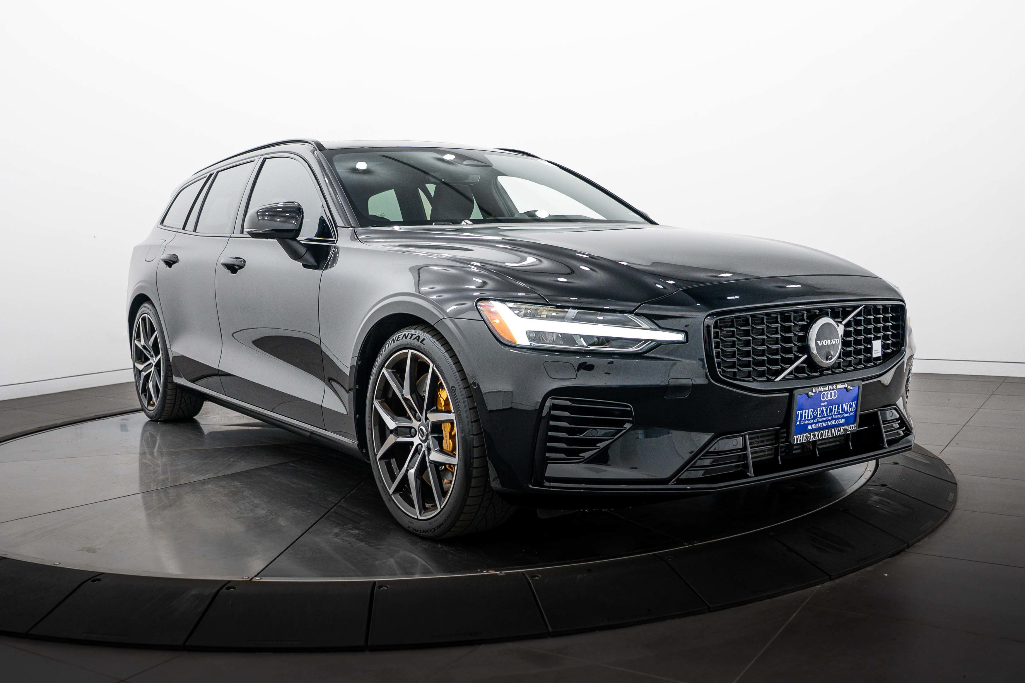 Used 2024 Onyx Black Metallic Volvo Polestar Engineered image 2
