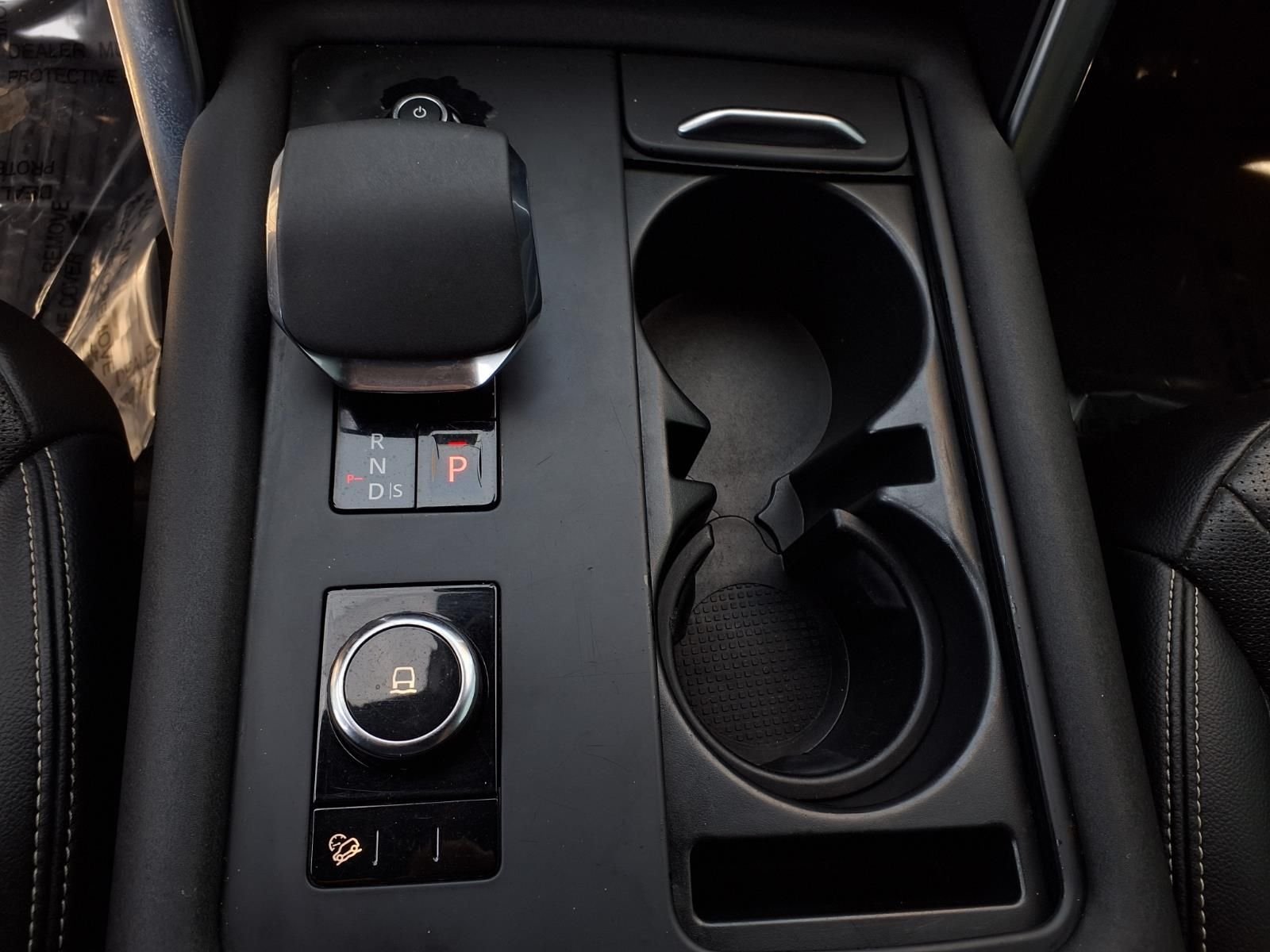 Used 2022  Land Rover S R-Dynamic image 11