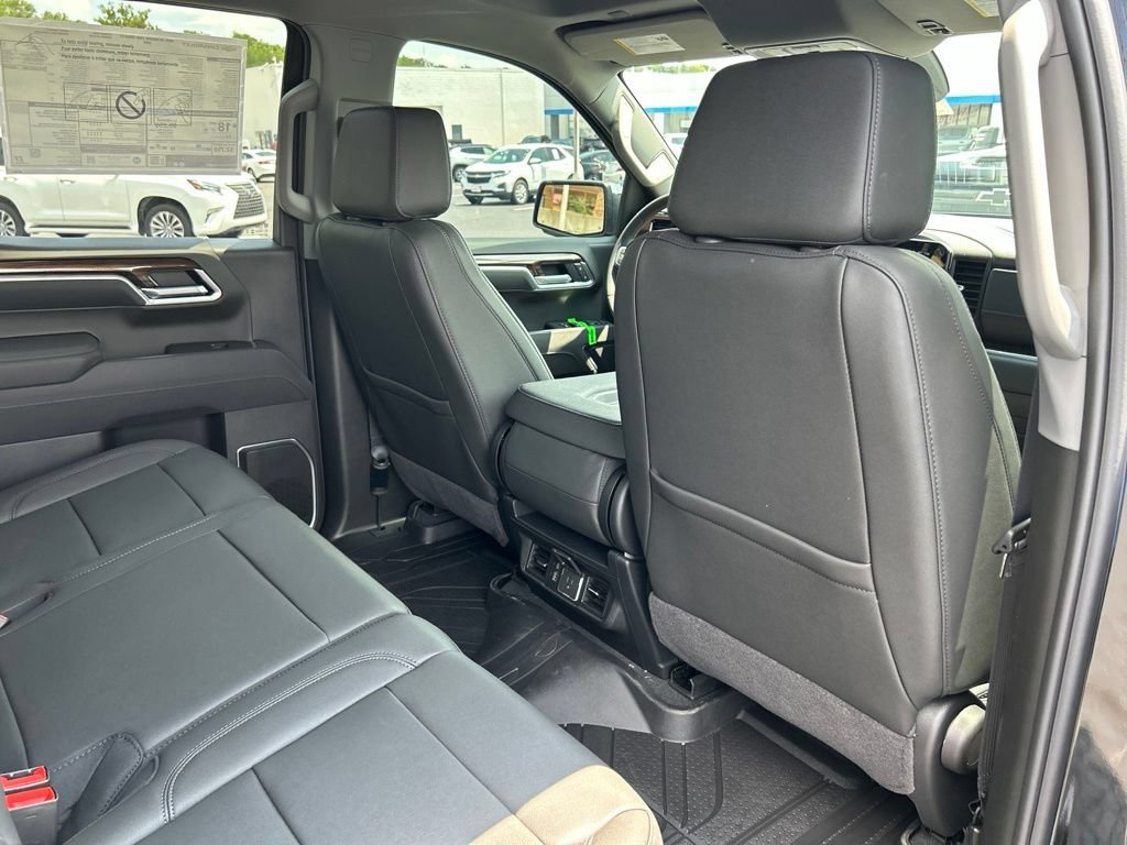 New 2026 Black Chevrolet LT image 43