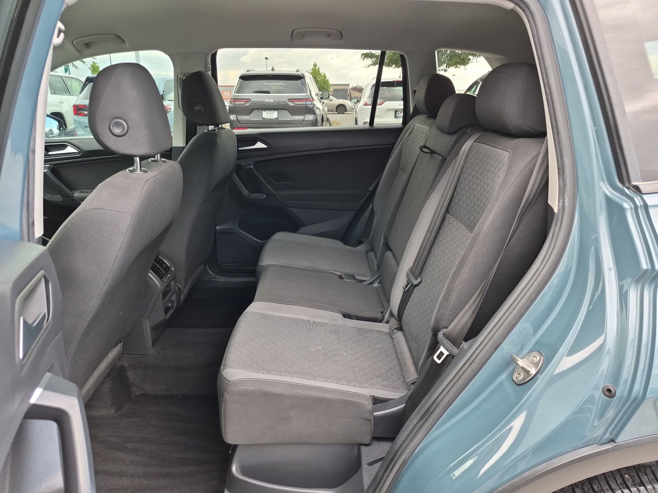 Used 2019 Blue Metallic Volkswagen S image 24