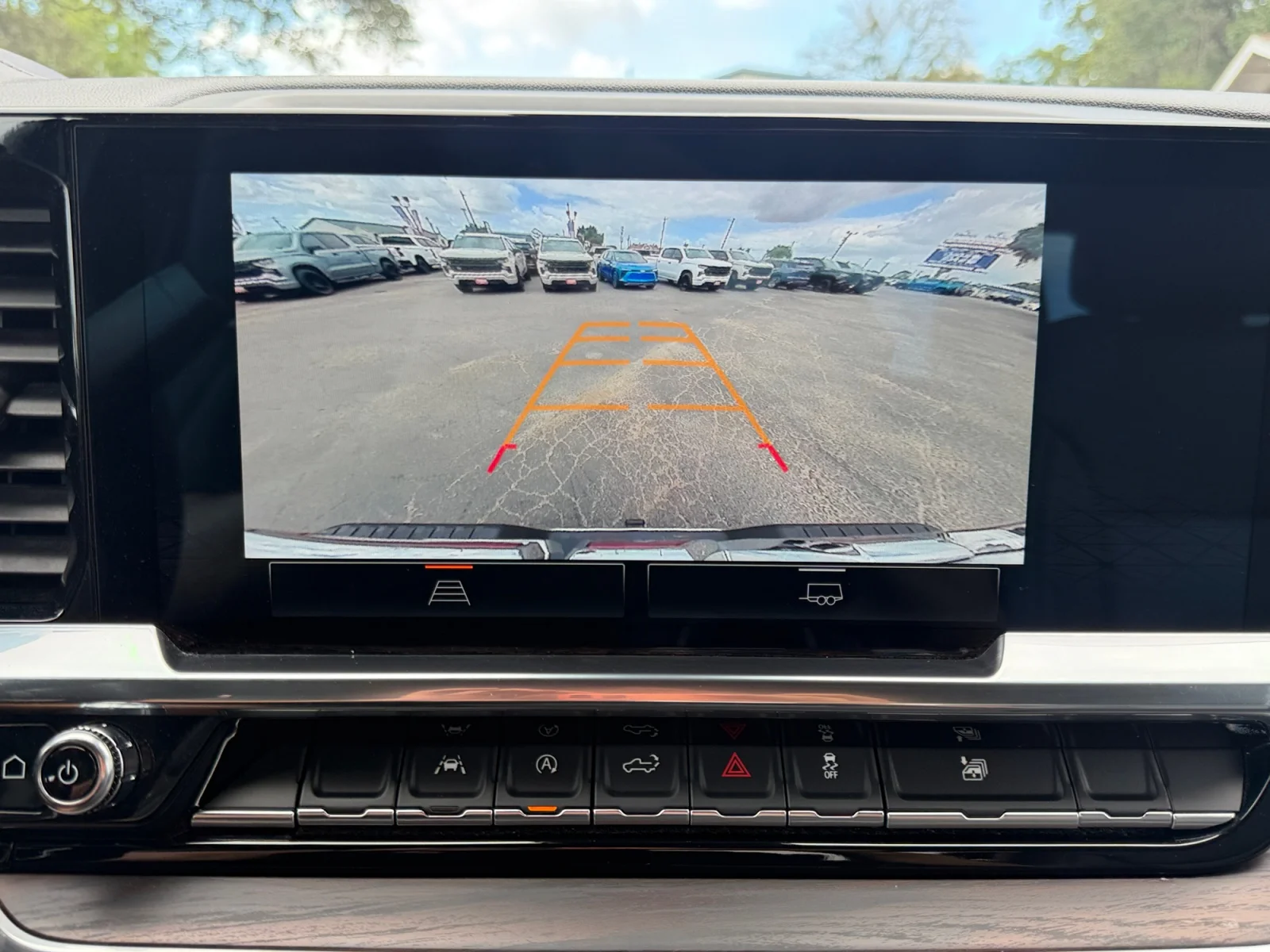 Used 2025 Summit White GMC SLT image 21