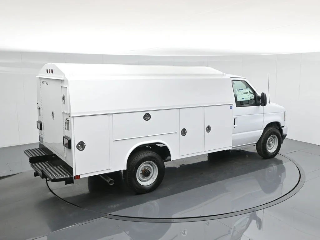 New 2026 White Ford Base image 75