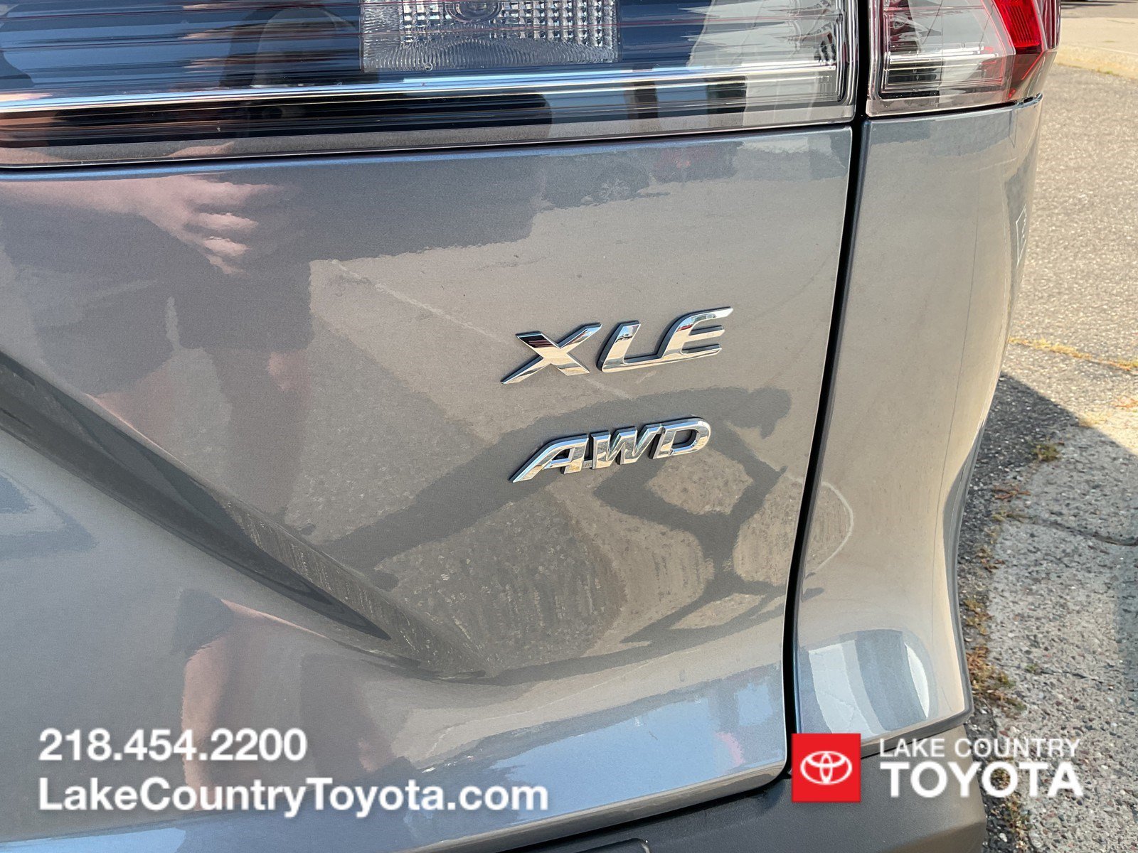 Used 2023 Blue Toyota XLE image 10
