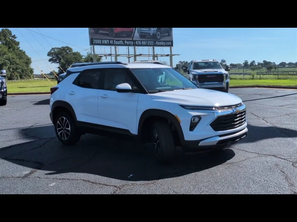 New 2026 Summit White Chevrolet LT image 26