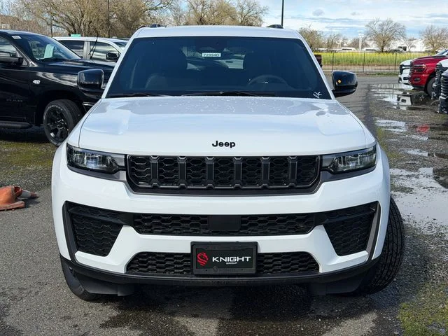 New 2026 White Jeep Altitude image 3