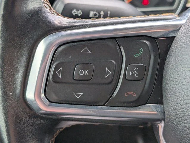 Used 2021 Snazzberry Pearlcoat Jeep Overland image 21