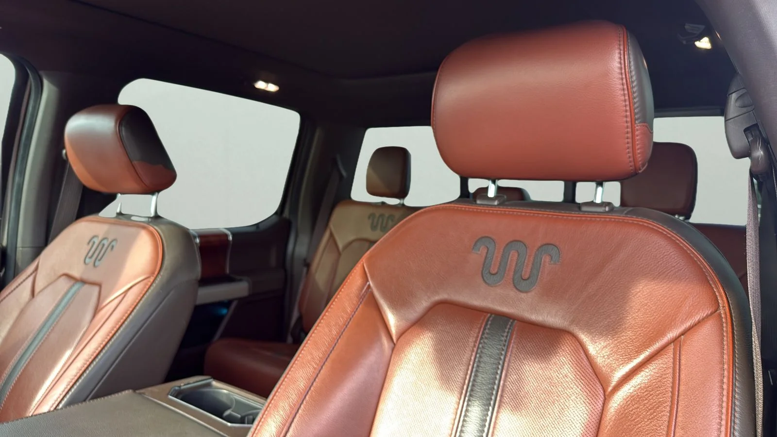 Used 2019 Gray Ford King Ranch image 9