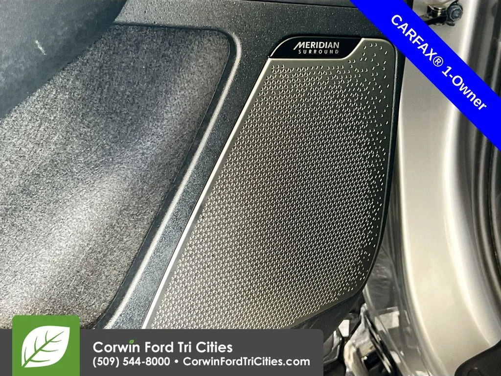 Used 2024 Gray Kia Wind image 13