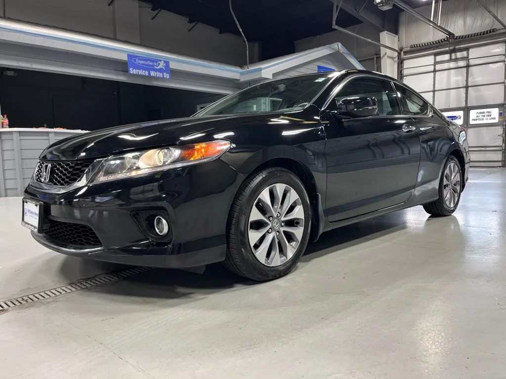 Used 2015 Crystal Black Pearl Honda EX-L image 3