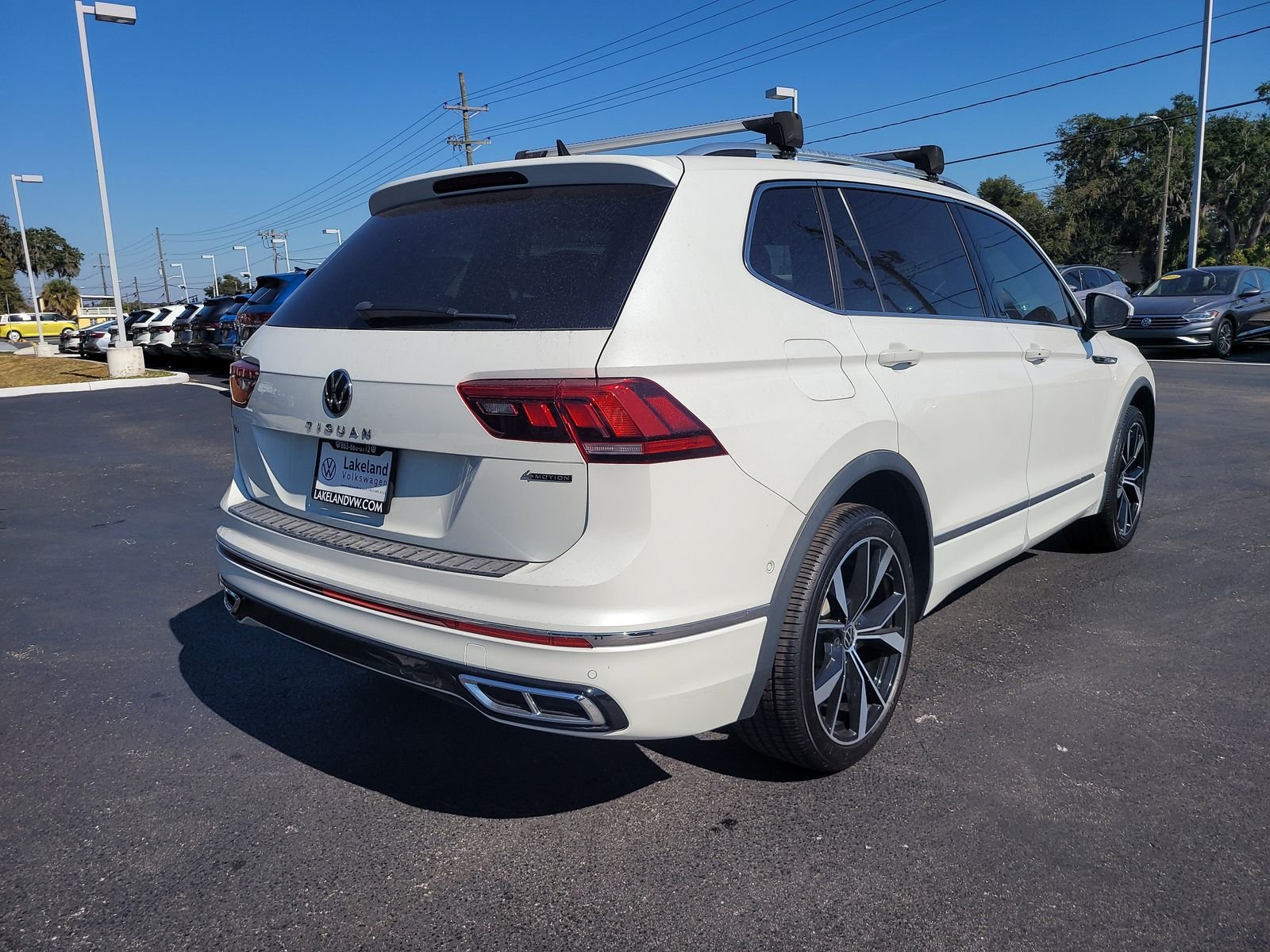 2022 Volkswagen Tiguan SEL R-LINE - Photo 6