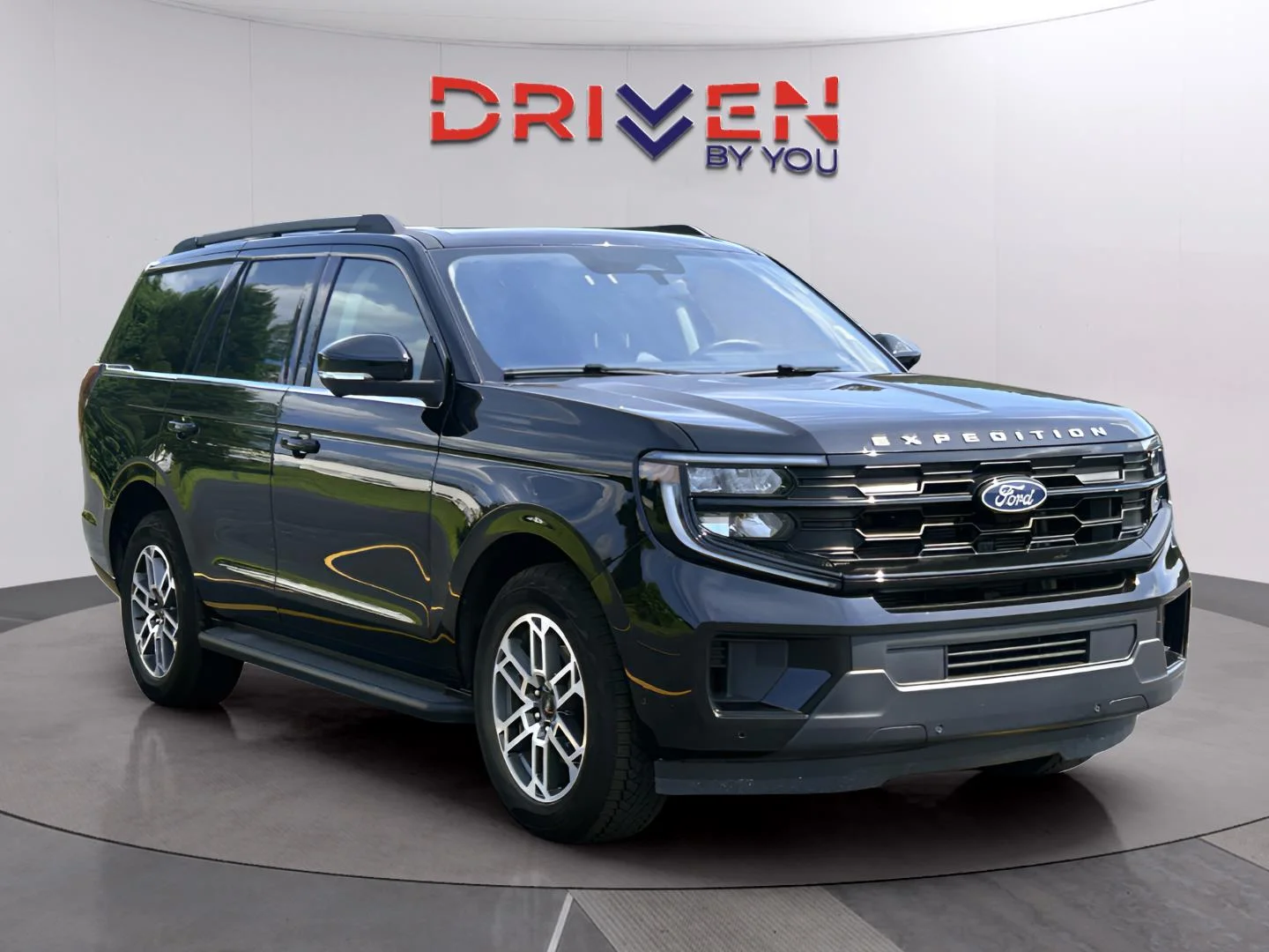 Used 2025 Agate Black Ford Active image 7