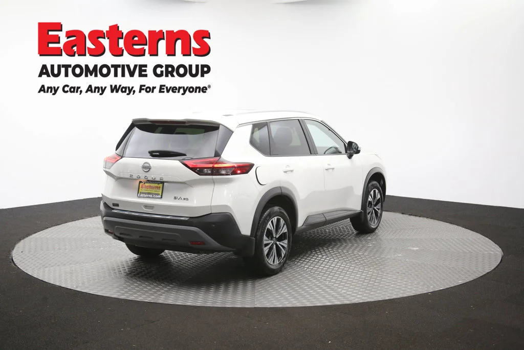 Used 2023 White Nissan SV image 43