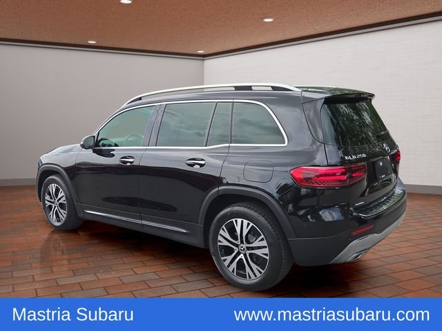 Used 2024  Mercedes-Benz GLB 250 image 29