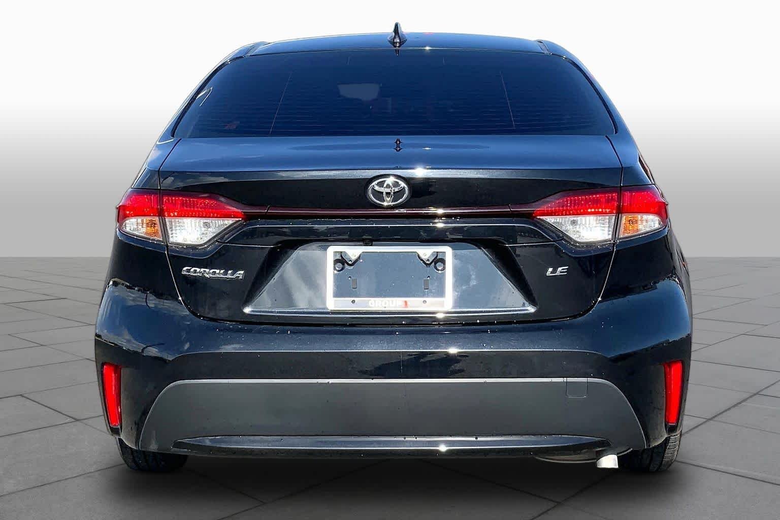 Used 2021 Black Sand Pearl Toyota LE image 5