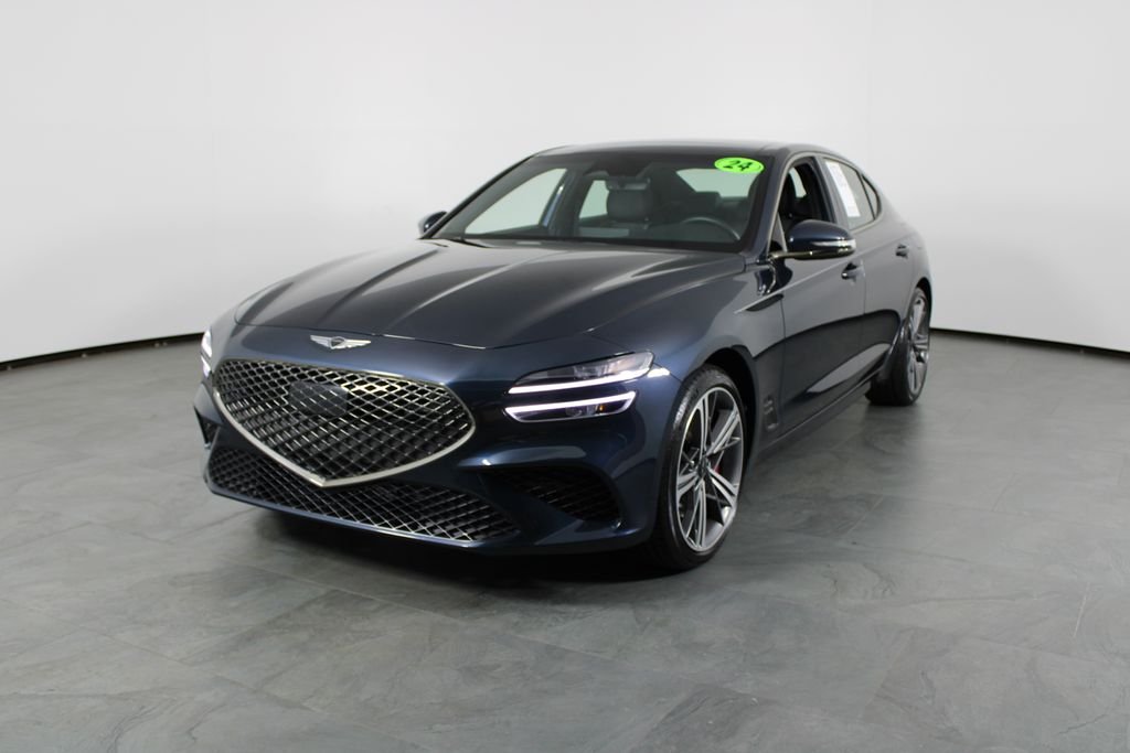 2024 Genesis G70 2.5T Standard's photo