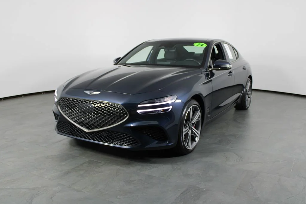 2024 Genesis G70 2.5T Standard's photo