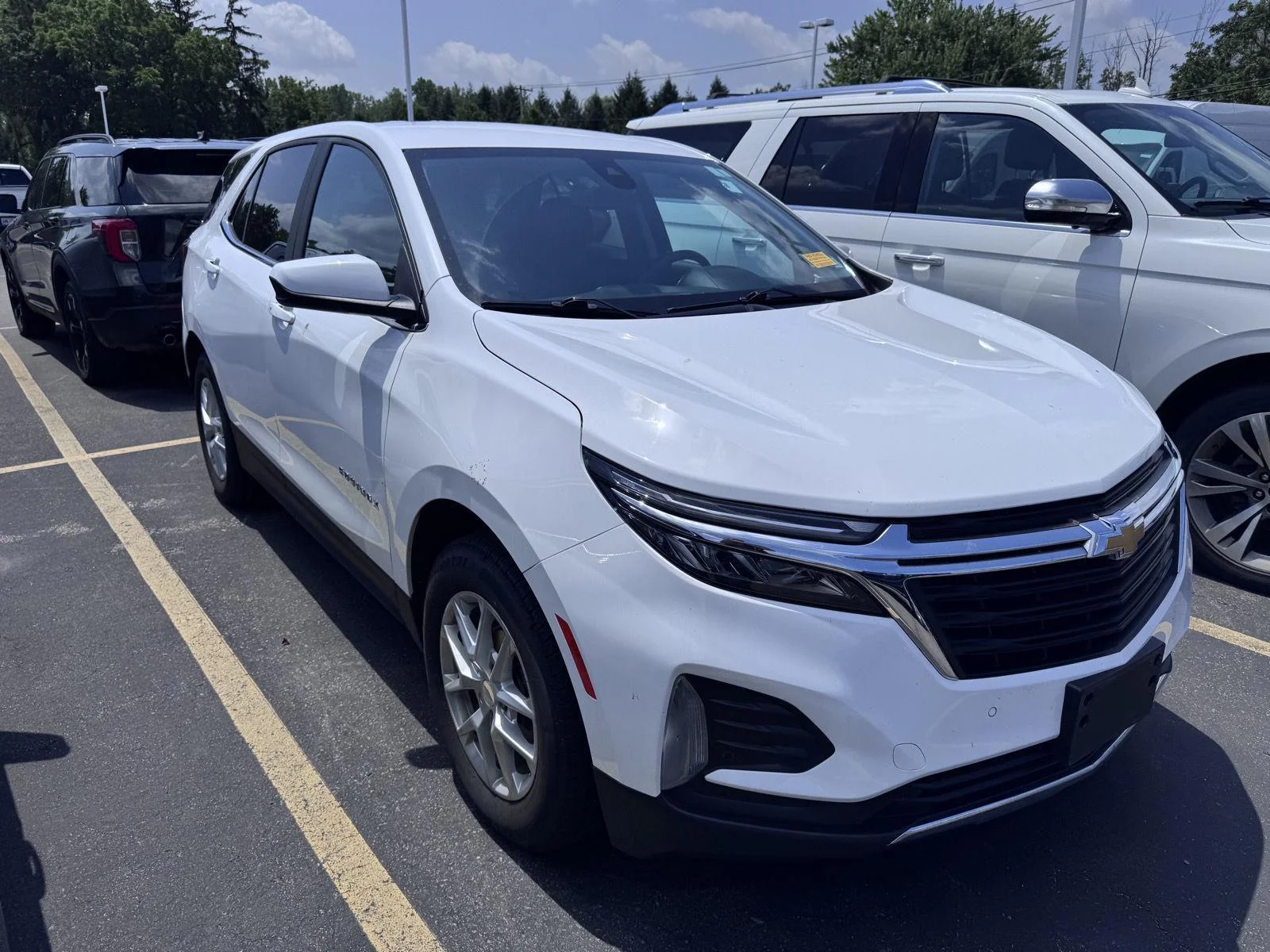 Used 2023 Summit White Chevrolet LT image 3