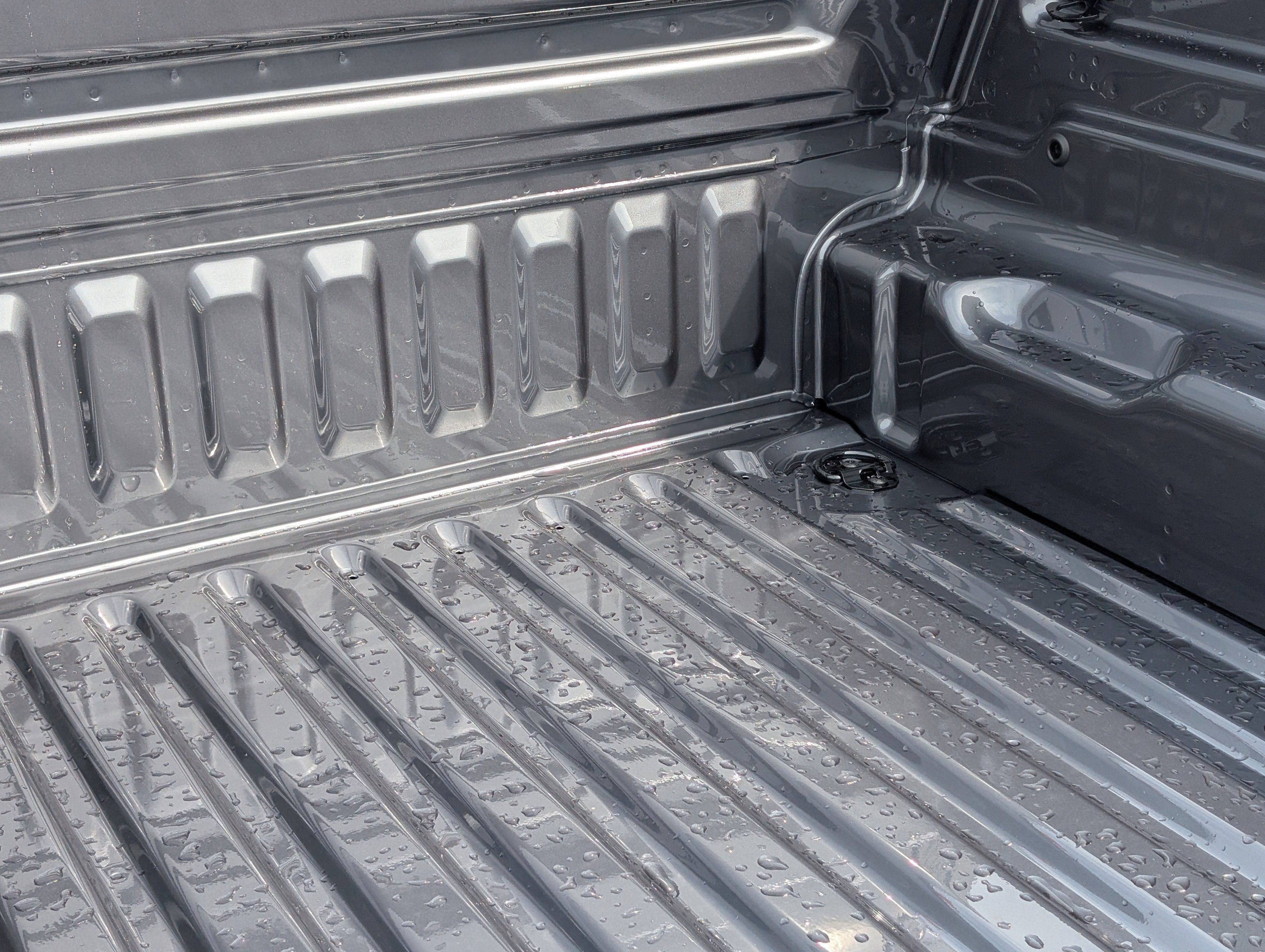 New 2026 Carbonized Gray Metallic FORD XLT image 11