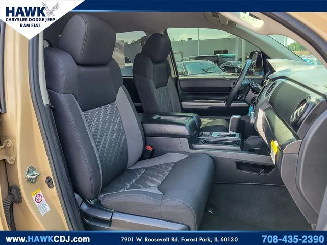 Used 2018  Toyota SR5 image 30