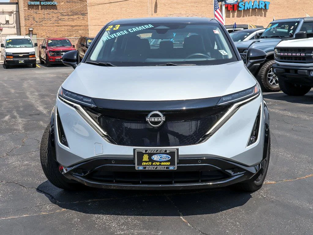 Used 2023 Brilliant Silver Metallic/Black Diamond Pearl Nissan ENGAGE image 4