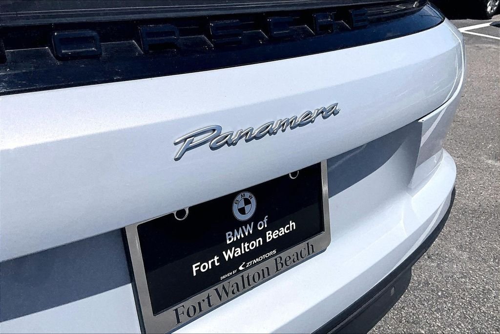 Used 2025  Porsche 4 image 21