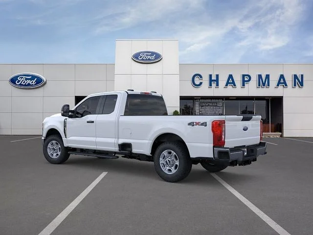 New 2026 Oxford White Ford F-250® XLT image 4