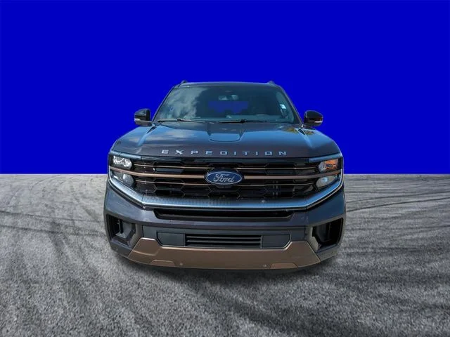 New 2026 Dark Matter Gray Metallic Ford MAX King Ranch® image 9
